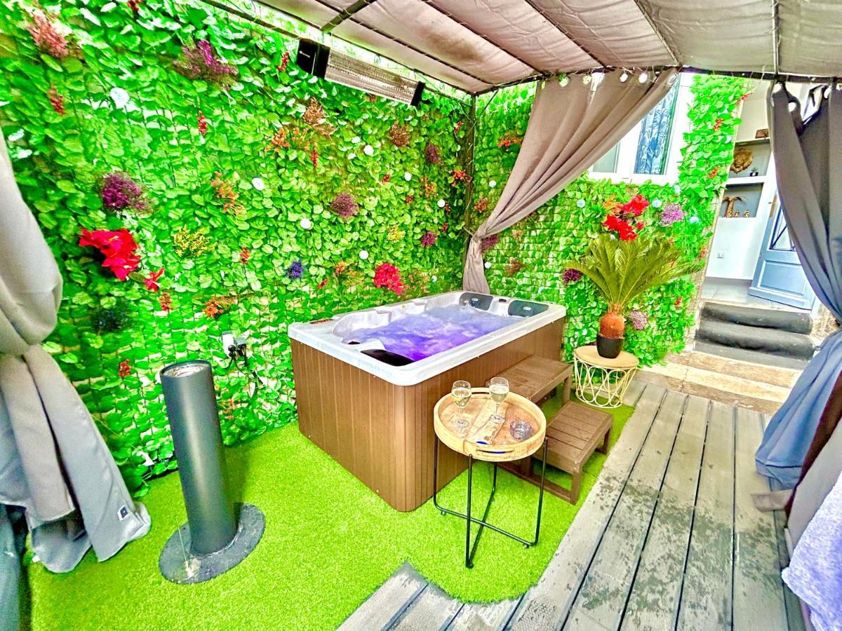 La Lover'S Jungle Pont-Sur-Yonne Exterior photo